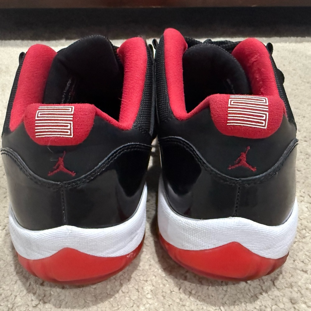 Nike Men's Black and Red Sneakers - Picture 3 of 3